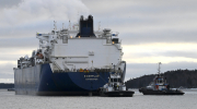 Kuvassa LNG-terminaalilaiva. Terminaalilaiva on Inkoossa, eikä se liiku mihinkään.  Kuva: Gasdrid Finland.