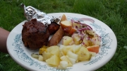 Vegaanisia grilliherkkuja Hymyn & Myhkin seitangrillauksesta